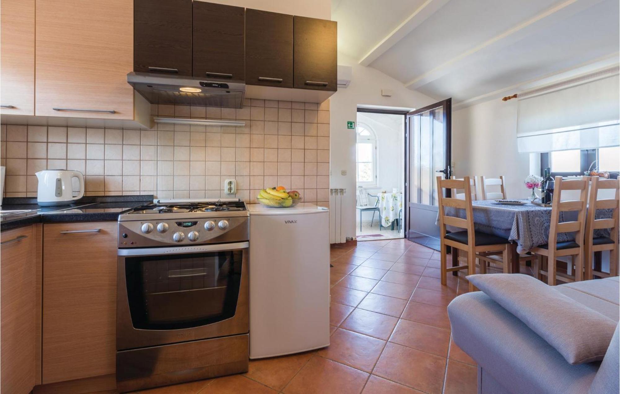 Amazing Apartment In Pazin With Wifi Katun Lindarski Bagian luar foto